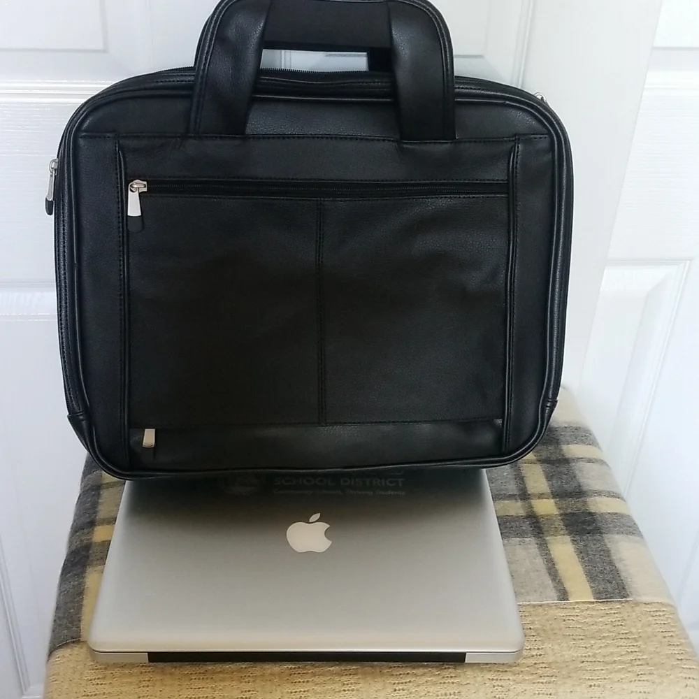 laptop carrying bag